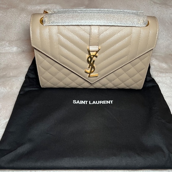 NEW YSL Envelope Medium in Quilted Grain De Poudre Embossed Leather - Picture 4 of 10